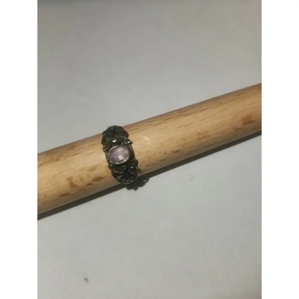 925 sterling silver amethyst ring 2grams antique vintage ring Size 5.5